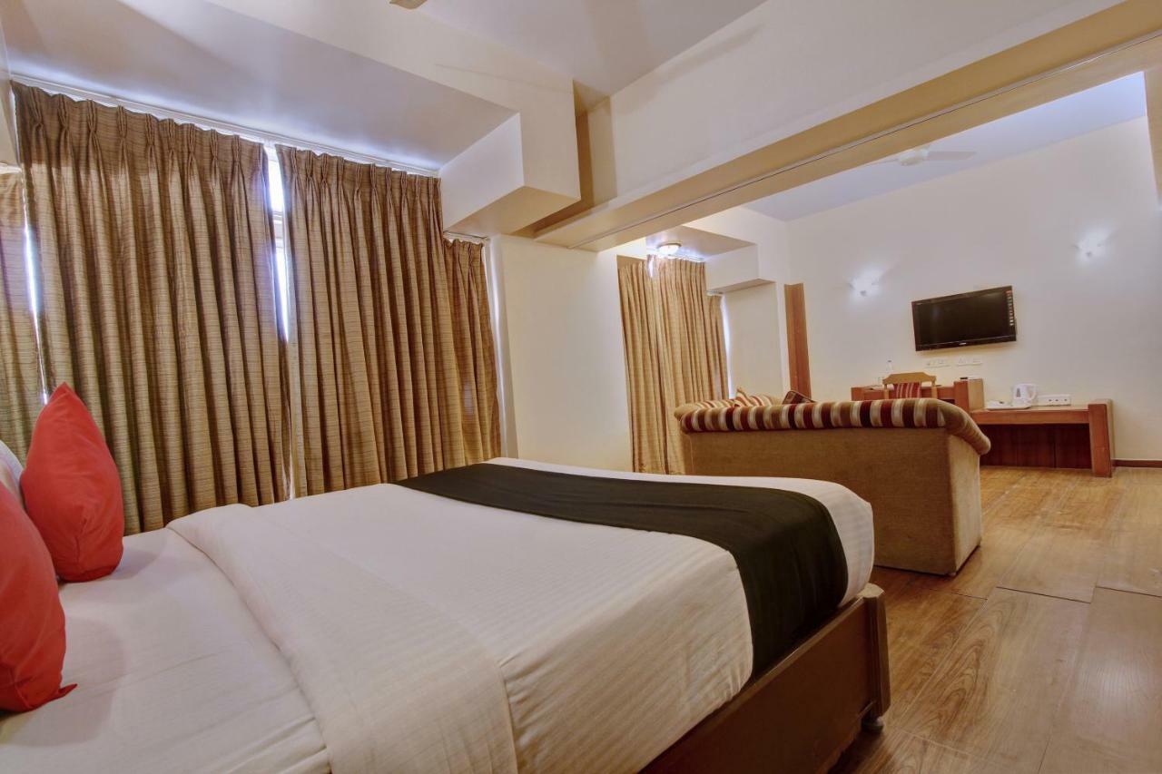 Capital O 8169 Hotel Salem Castle Ngoại thất bức ảnh